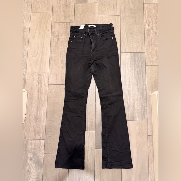 Denim - Levis Women's 725 Bootcut High Rise